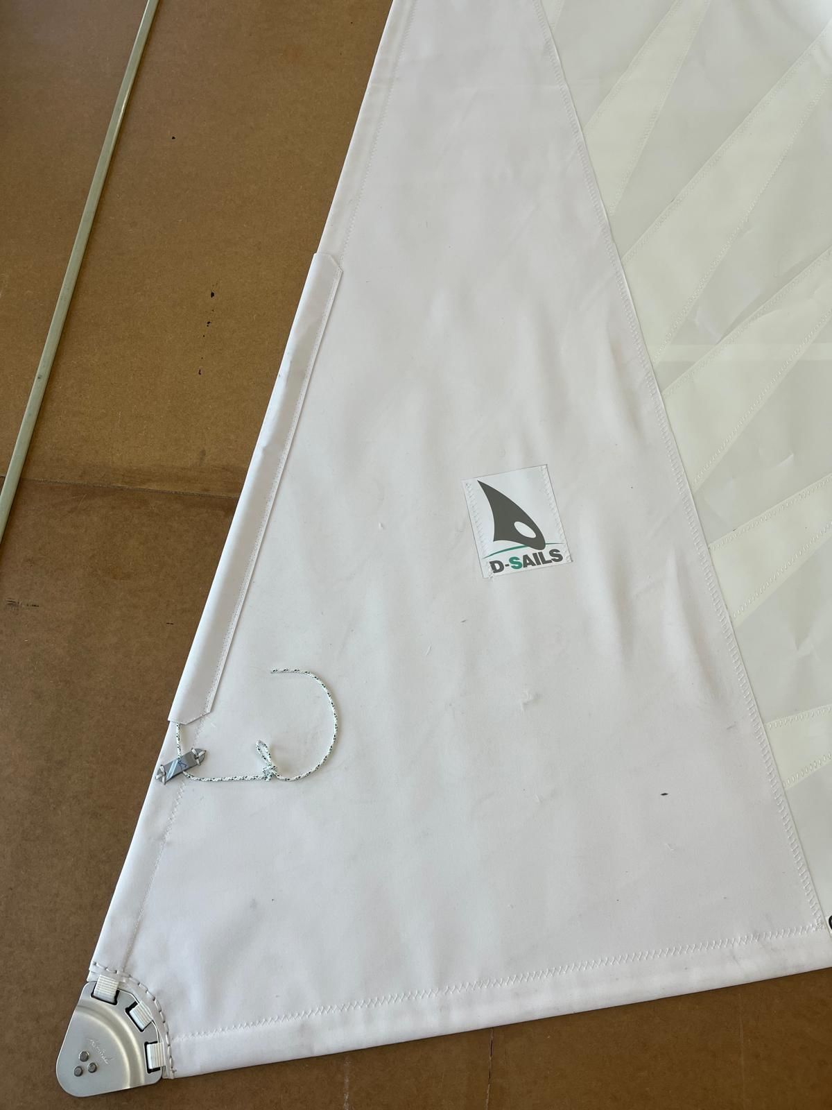 Beneteau Oceanis 45 | Direk İçi Sarma Ana Yelken  